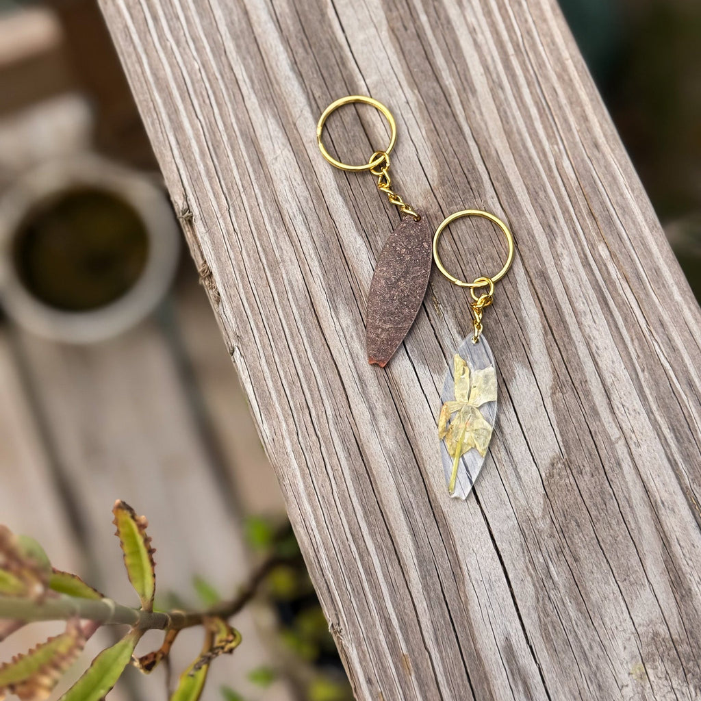 SURFBOARD KEYCHAIN