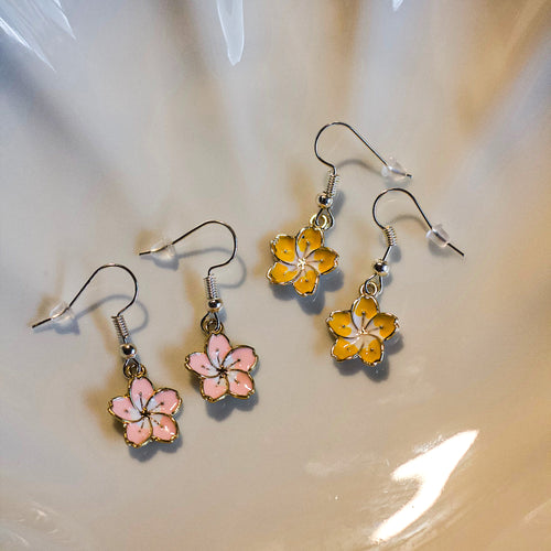 ENAMEL PLUMERIA | SILVER